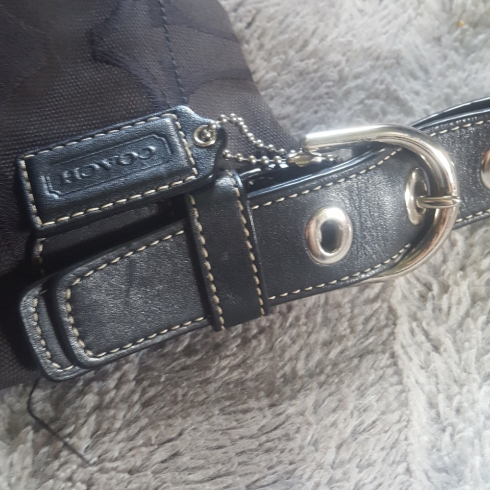 Coach purse - Picture 3 of 6